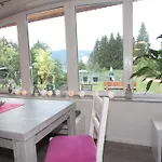 Ferienanlage Forellenhof Guest house Ledenitzen